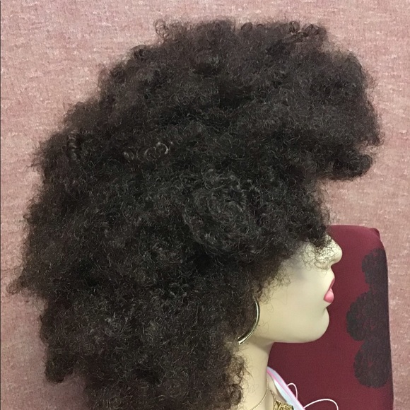 Beautiful Highlighted Hair Kinky Curly Wig Two Color To Choose From - Picture 10 of 13